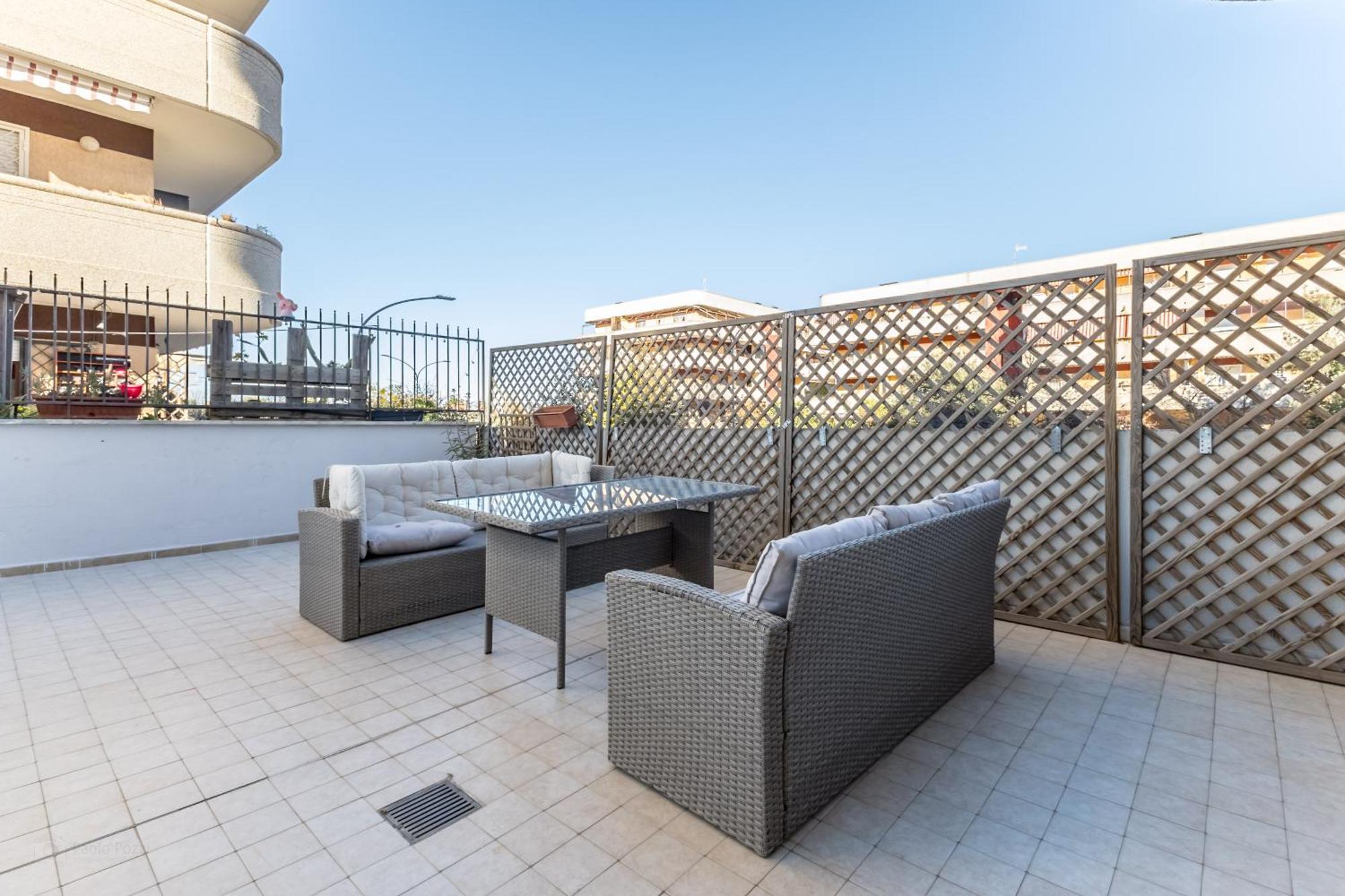 Porte Di - With Cozy Terrace Appartamento Roma